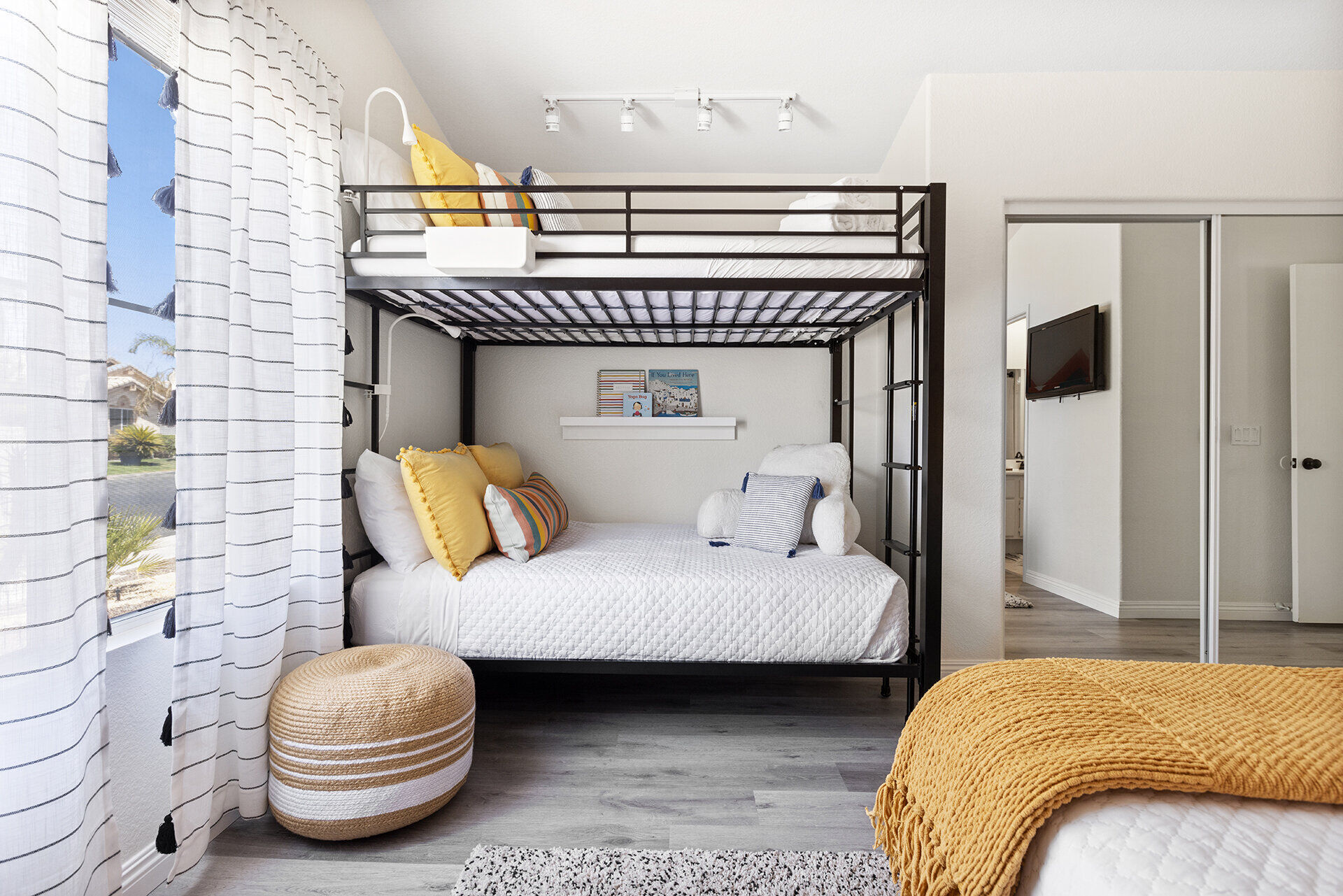 Side yard with desert-friendly landscaping